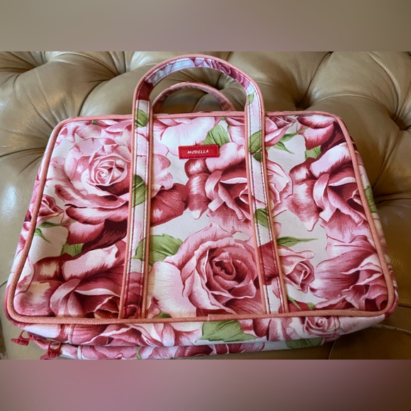 Source Unknown Accessories - Floral Pink Cosmetic Travel Bag